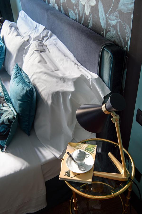Velona'S Jungle Luxury Suites Флоренція Екстер'єр фото