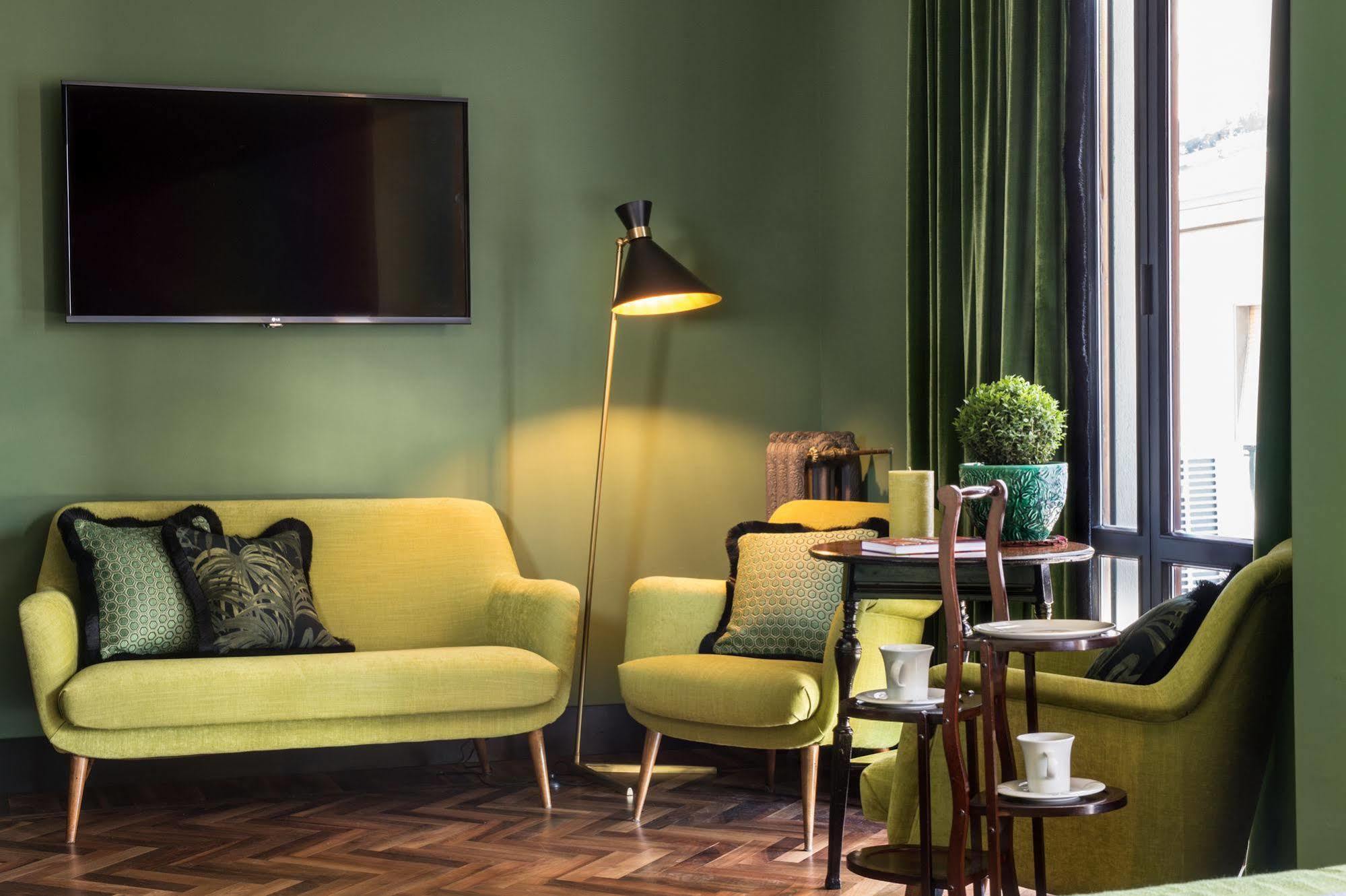 Velona'S Jungle Luxury Suites Флоренція Екстер'єр фото